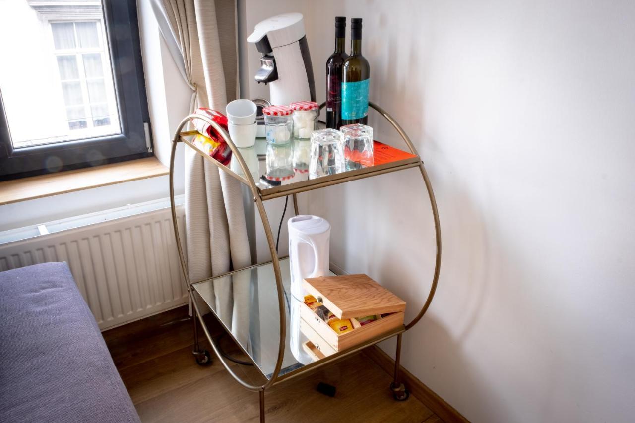 Quartier Leonard Bed & Breakfast Gent Bagian luar foto