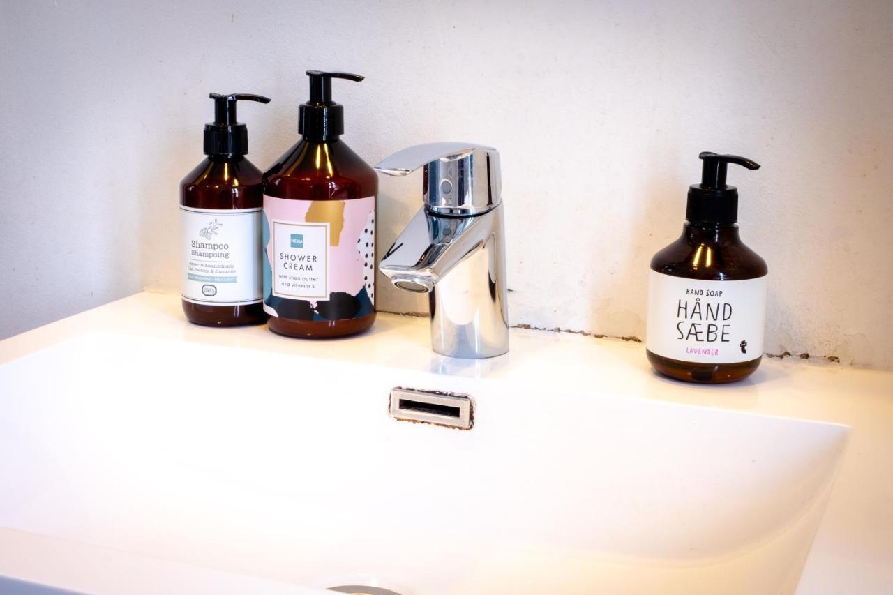 Quartier Leonard Bed & Breakfast Gent Bagian luar foto