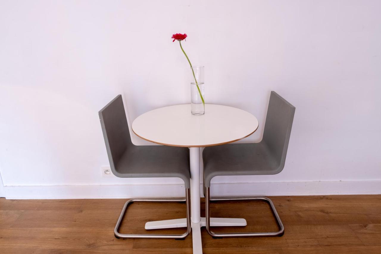 Quartier Leonard Bed & Breakfast Gent Bagian luar foto