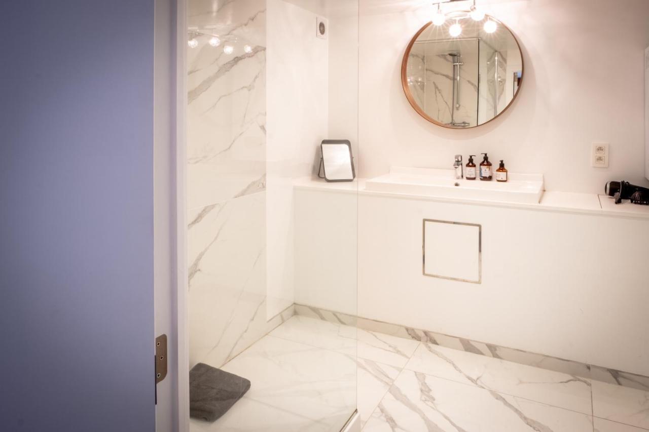 Quartier Leonard Bed & Breakfast Gent Bagian luar foto