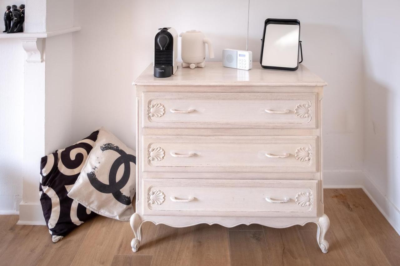 Quartier Leonard Bed & Breakfast Gent Bagian luar foto