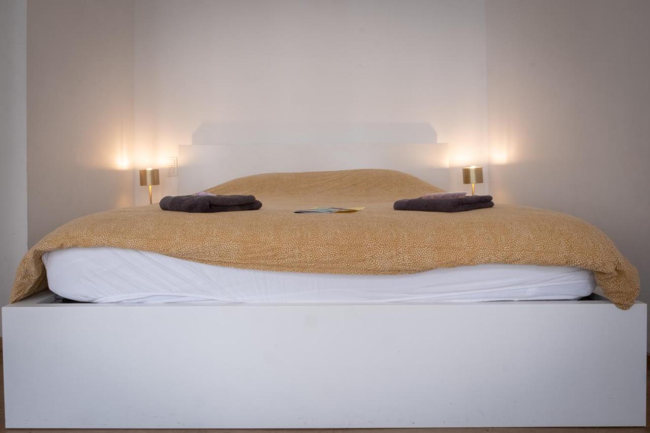 Quartier Leonard Bed & Breakfast Gent Bagian luar foto