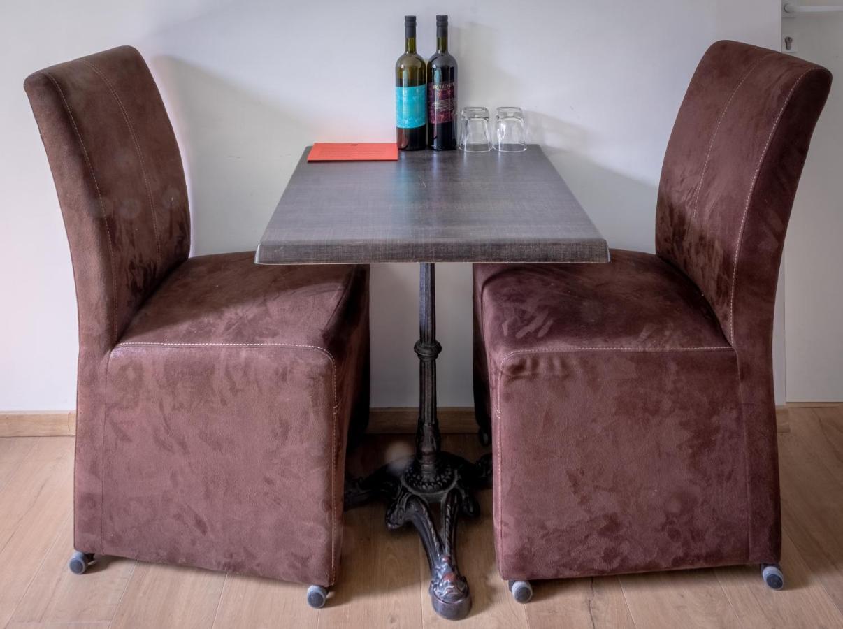 Quartier Leonard Bed & Breakfast Gent Bagian luar foto