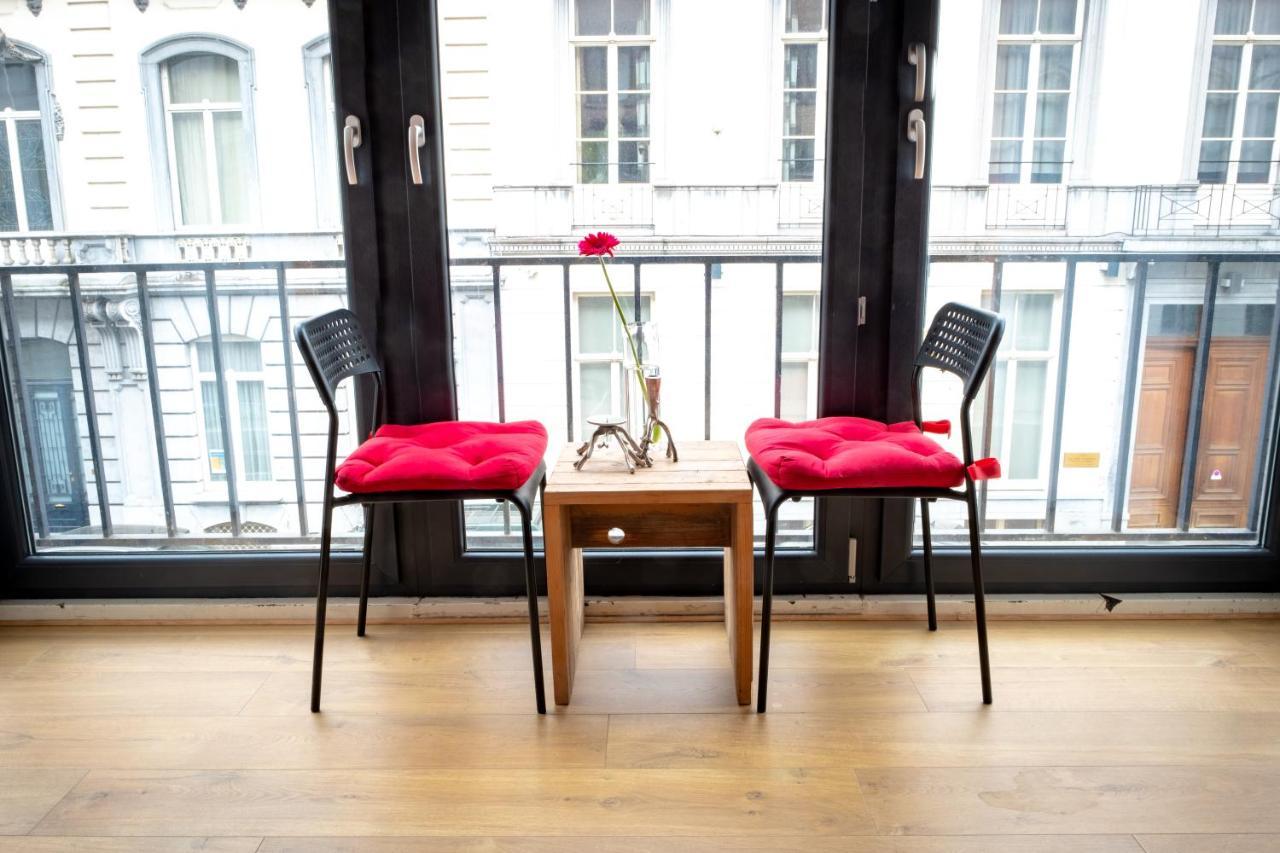 Quartier Leonard Bed & Breakfast Gent Bagian luar foto