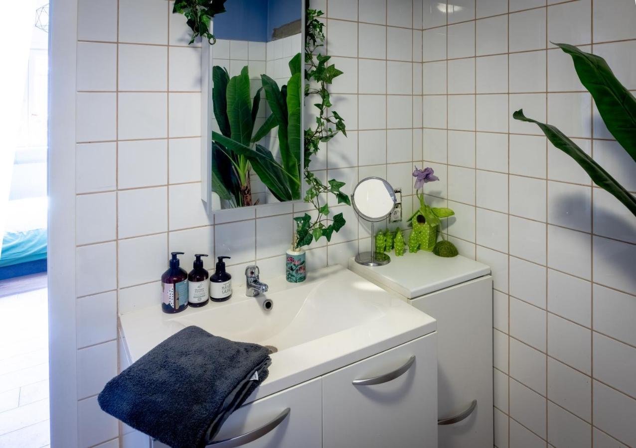 Quartier Leonard Bed & Breakfast Gent Bagian luar foto