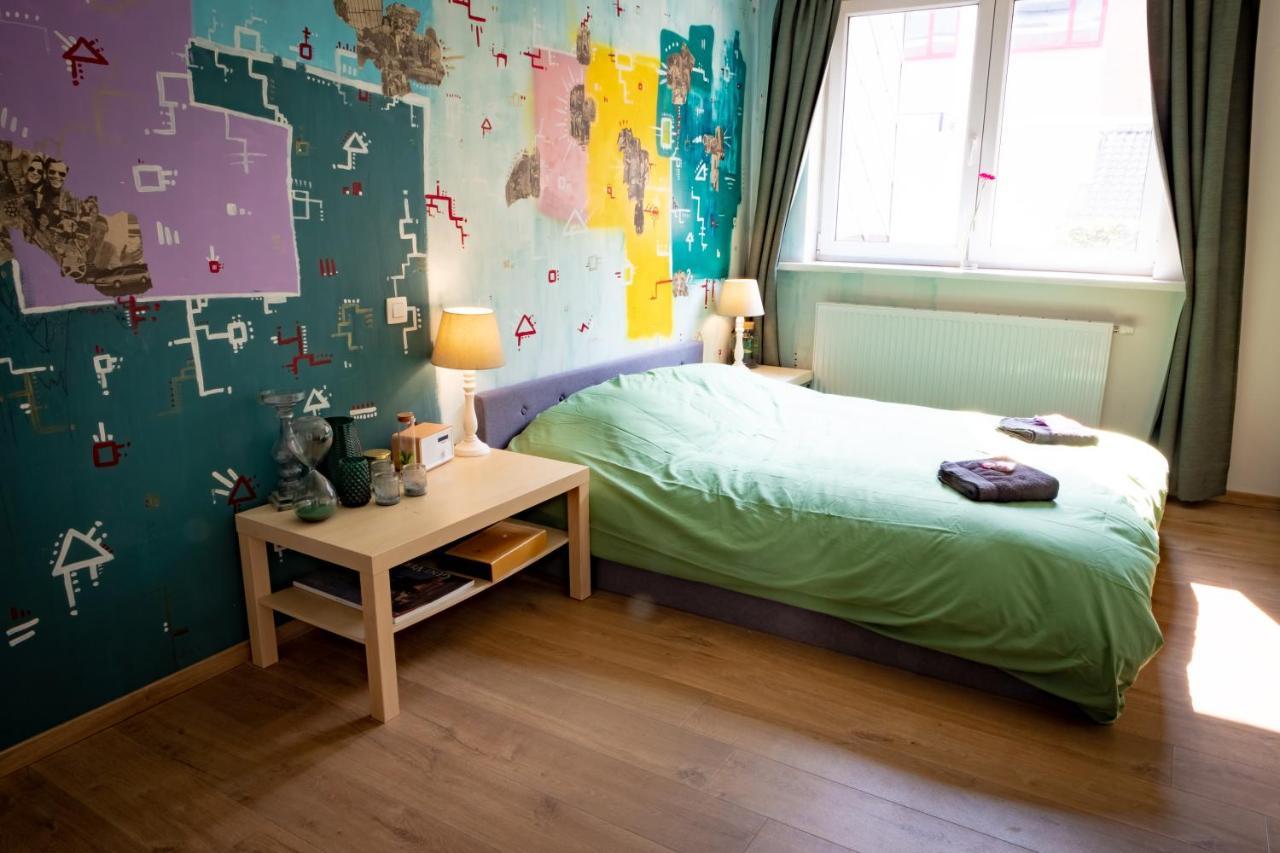 Quartier Leonard Bed & Breakfast Gent Bagian luar foto