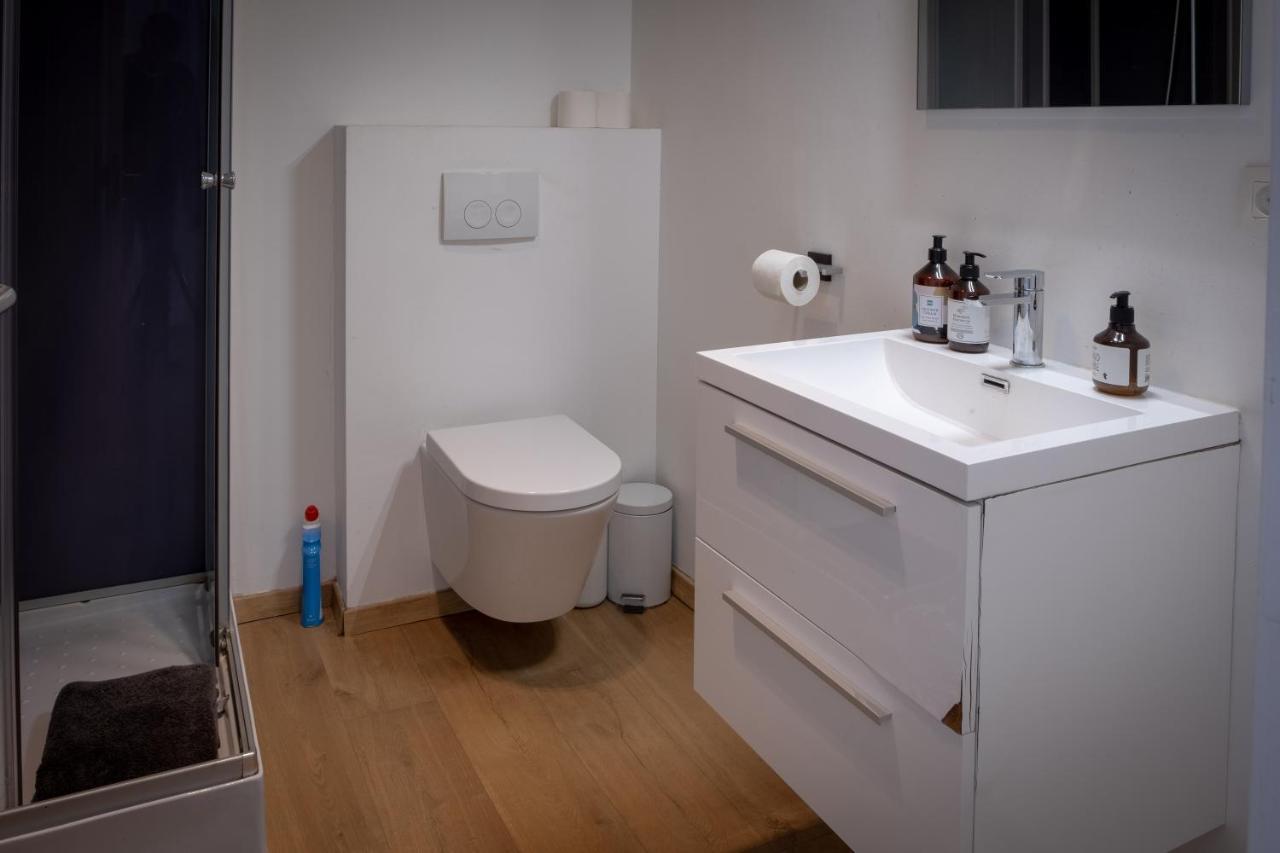 Quartier Leonard Bed & Breakfast Gent Bagian luar foto